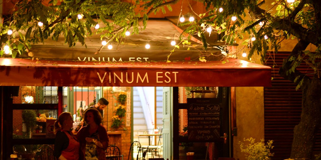 Vinum Est: divirta-se aprendendo sobre vinhos